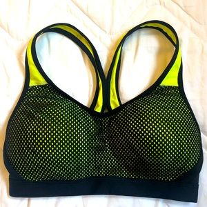 Mesh style sports bra